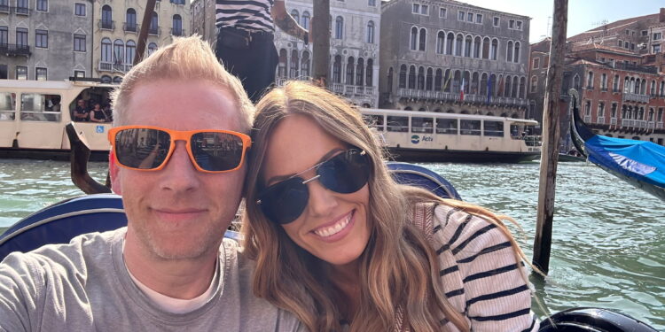 From Empty Nest to Love Nest